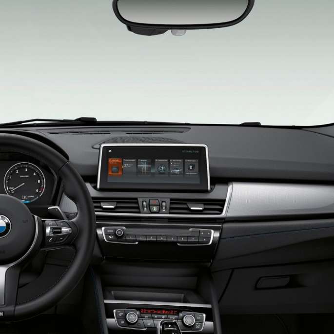 Förarplats BMW 2-serie Gran Tourer, Modell Advantage Förarplats BMW 2-serie Gran Tourer 218i Modell Advantage F46 2018 Interiör
