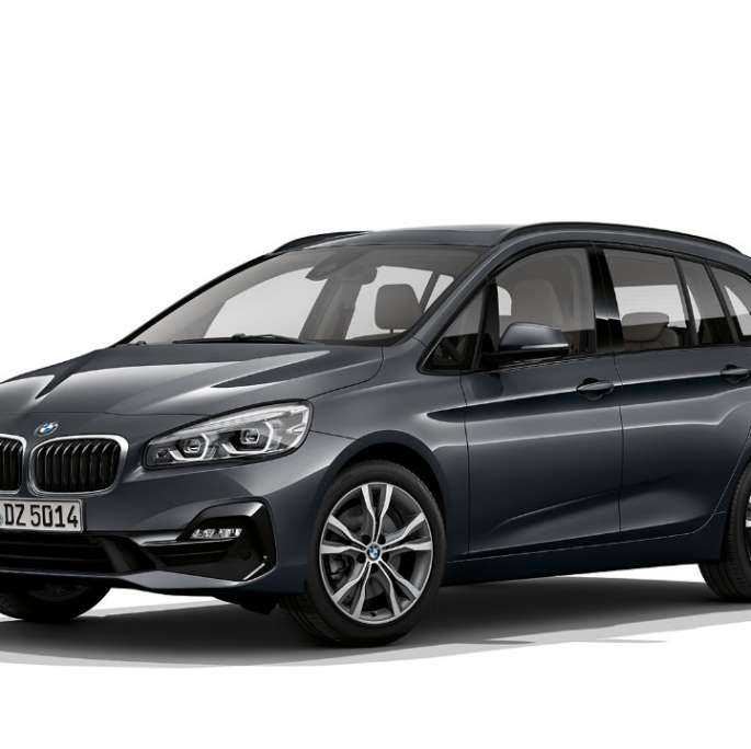 BMW 2-serie Gran Tourer, Modell Sport Line sedd snett framifrån BMW 2-serie Gran Tourer 220d xDrive Model Sport Line F46 Facelift 2018 Mineral Grey metallic sedd snett framifrån