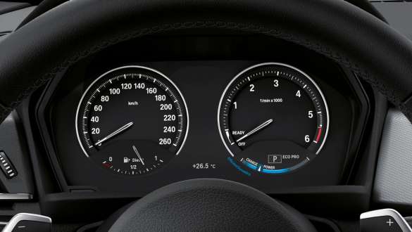 Kombiinstrument BMW 2-serie Gran Tourer Kombiinstrument BMW 2-serie Gran Tourer F46 2018 Interiör