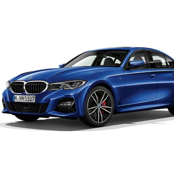 BMW 3-serie Sedan M Sport. Stillastående BMW 3-serie Sedan M Sport sedd från sidan.