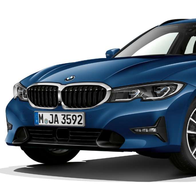 Modell Sport Line trefjärdedelsvy framifrån BMW 3-serie Touring, modell Sport Line trefjärdedelsvy framifrån