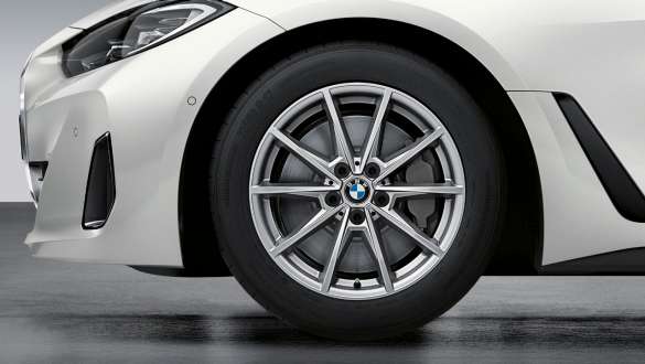 18” gjuten fälg Dubbeleker Gunmetal Grey BMW 4-serie Gran Coupé G26 2021 18” gjuten fälg Dubbeleker Gunmetal Grey BMW 4-serie Gran Coupé G26 2021