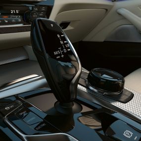 Reglage BMW 5-serie Sedan G30 Reglage i svart högglans BMW 5-serie Sedan G30 Facelift 2020 Interiör