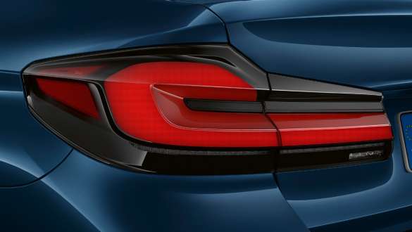 LED-baklyktor BMW 5-serie Sedan G30 LED-baklyktor BMW 5-serie Sedan G30 Facelift 2020 Phytonicblå närbild bakparti