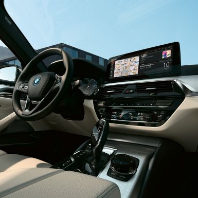 Förarmiljö BMW 5-serie Touring G31 Förarmiljö BMW 5-serie Touring G31 Facelift 2020 Sofistogrå kupé