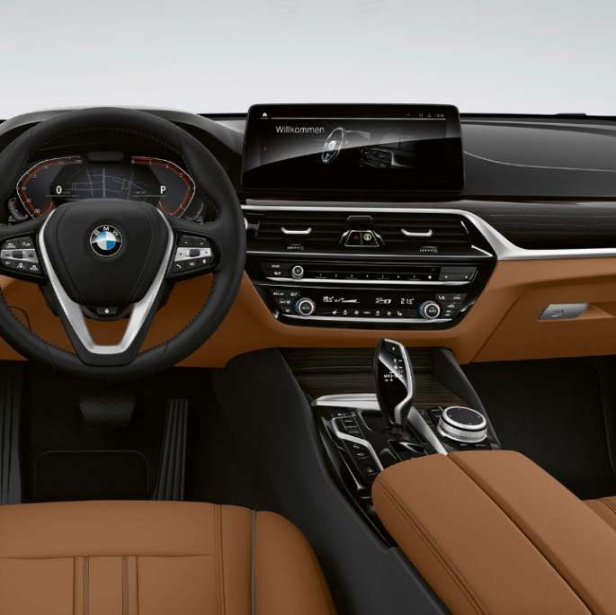 Förarplats BMW 6-serie Gran Turismo Standardutrustning G32 2020 BMW 6-serie Gran Turismo G32 2020 Standardutrustning läder ’Dakota’ Cognac/Svart interiör