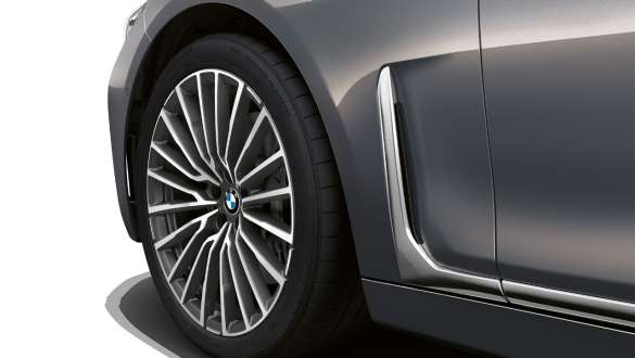 BMW 7-serie Sedans Air Breather BMW 7-serie Sedan: Närbild av Air Breather