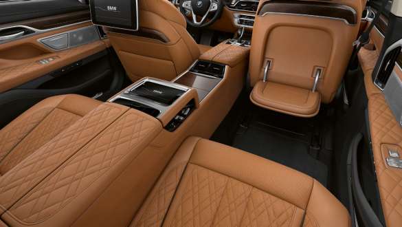 BMW 7-serie Sedan Executive Lounge BMW 7-serie Sedan Executive Lounge: Baksätesutrymme med maximal komfort