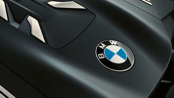 BMW TwinPower Turbo 4-cylindrig bensinmotor BMW 7-serie Sedan: närbild av BMW TwinPower Turbo 4-cylindrig bensinmotor