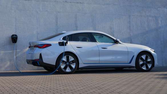 Ladda BMW i4 eDrive40 G26 2021 hemma Ladda BMW i4 eDrive40 G26 2021 hemma
