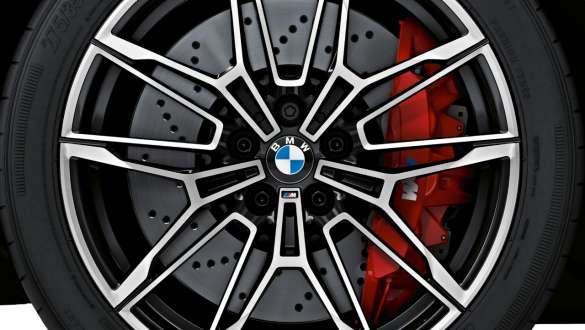 19”/20” M smidda fälgar 825 M Bicolour svart BMW M3 sedan G80 2020 BMW M3 Sedan G80 2020 19”/20” M smidda fälgar 825 M Bicolour Svart närbild hjul