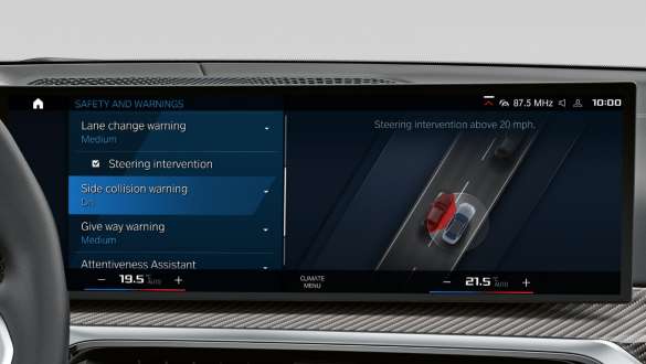 Driving Assistant Professional BMW 3-serie Sedan M G80 G20 BMW 3-serie Sedan M G80 G20 Driving Assistant Professional Control Display kupé