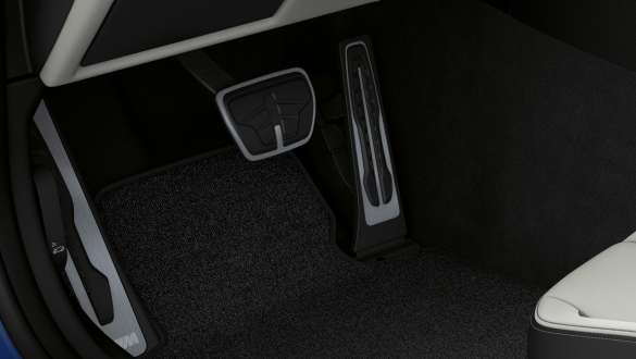 Integrerat M specifikt bromssystem BMW M4 Competition Cabriolet med M xDrive G83 2021 BMW M4 Competition Cabriolet med M xDrive G83 2021 Integrerat M specifikt bromssystem