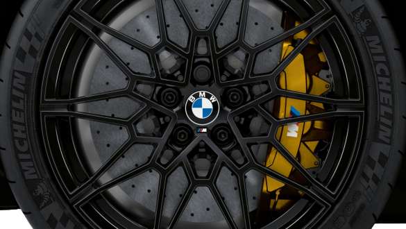 M kolfiber-/keramikbromsar BMW M4 Competition Coupé 2020 BMW M4 Competition Coupé G82 2020 M kolfiber-/keramikbromsar närbild