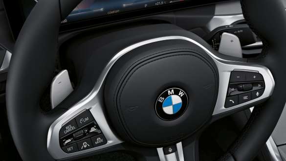 Variabel sportstyrning BMW M440i xDrive Coupé G22 2020 BMW M440i xDrive Coupé G22 2020 Variabel sportstyrning närbild