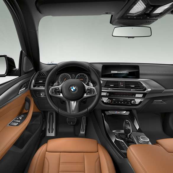 BMW X3 M40i och BMW X3 M40d, Cockpit. BMW X3 M40i och BMW X3 M40d, Interiör, Cockpit med M lädersportratt och M sportstolar.