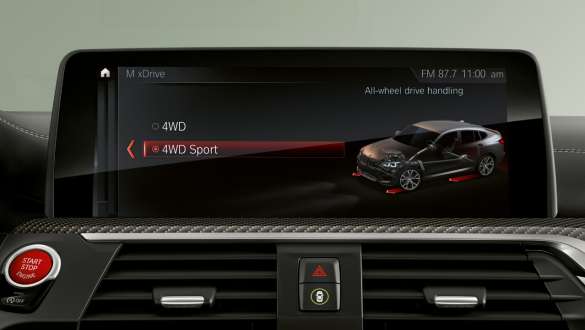 M Drive. BMW X4 M och BMW X4 M Competition, Interiör, Control Display, M xDrive.