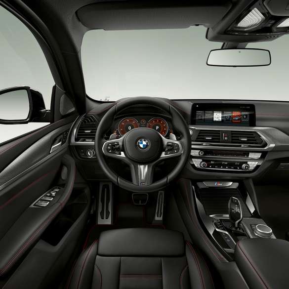 BMW X4 M40i och BMW X4 M40d, Cockpit. BMW X4 M40i och BMW X4 M40d, Interiör, Cockpit med M lädersportratt och M sportstolar.