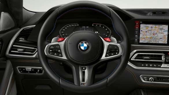 BMW X6 M Competition med M Servotronic F96 BMW X6 M Competition med M Servotronic F96 2020 SUV förarplats