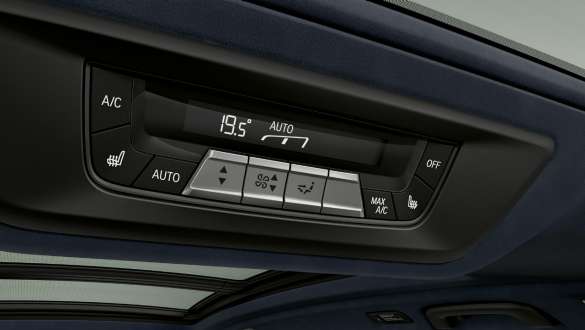 Klimatautomatik med 5-zonsreglering i BMW X7 M BMW X7 M, Interiör, närbild på klimatautomatiken med 5-zonsreglering, G07
