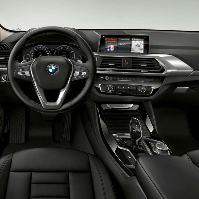 Förarplats BMW X4 Modell Advantage Förarplats BMW X4 xDrive20d Modell Advantage G02 2018 Kupé