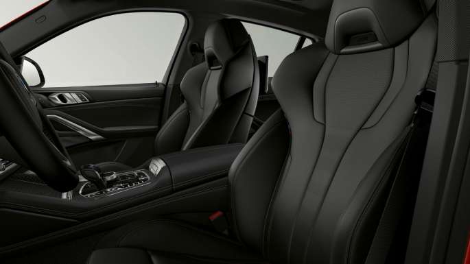 BMW X6 med BMW xLine, klädsel. BMW X6-interiör med BMW xLine med fokus på klädsel