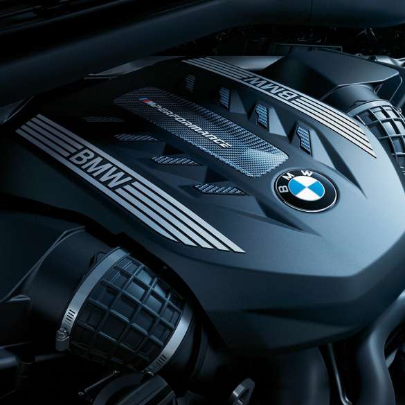 BMW X6-motorer. Närbild av BMW X6-motorn.