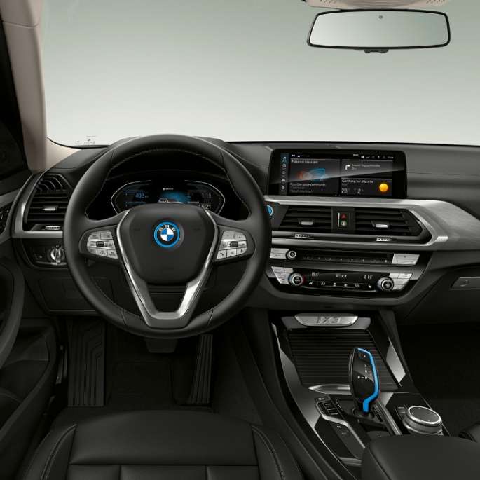 BMW iX3 G08 Utförande ”Inspiring” Förarplats BMW iX3 G08 Utförande ”Inspiring” Förarplats kupé