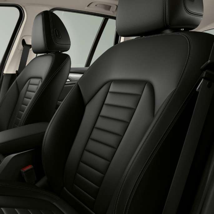 BMW iX3 G08 Utförande ”Inspiring” sportstolar i läder ’Vernasca’ Mocka BMW iX3 G08 2020 Utförande ”Inspiring” sportstolar för förare och passagerare i läder ’Vernasca’ Mocka Kupé