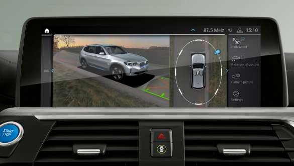 Parking Assistant Plus BMW iX3 G08 Parking Assistant Plus BMW iX3 G08 2020 Control Display Kupé