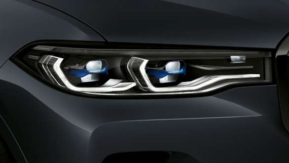 BMW Laserlight Närbild på BMW X7, frontparti med fokus på BMW Laserlight