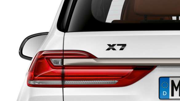 M modellbeteckning X7 Svart högglans BMW X7 G07 2019 M modellbeteckning X7 Svart högglans BMW X7 G07 2019