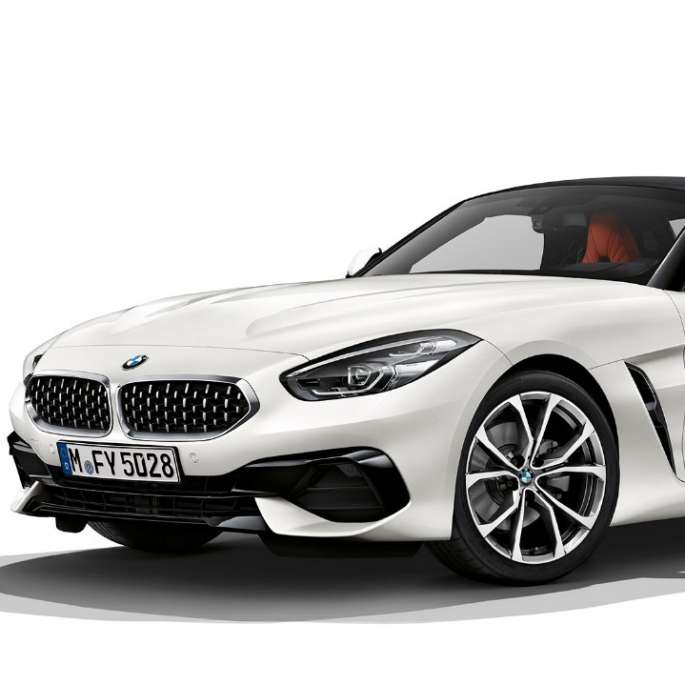 BMW Z4 Roadster Sport Line, sedd snett framifrån BMW Z4 Roadster Sport Line, sedd snett framifrån