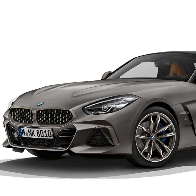BMW Z4 Roadster M40i BMW Z4 Roadster M40i, sedd snett framifrån