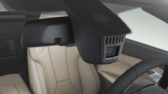 BMW Z4 Roadster, Driving Assistant Vy genom vindrutan in i interiören i BMW Z4 Roadster