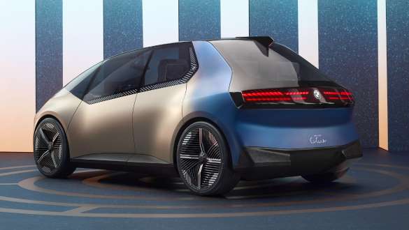 BMW i Vision Circular 2021 exteriördesign trefjärdedelsvy bakifrån BMW i Vision Circular 2021 visionsfordon exteriördesign trefjärdedelsvy bakifrån