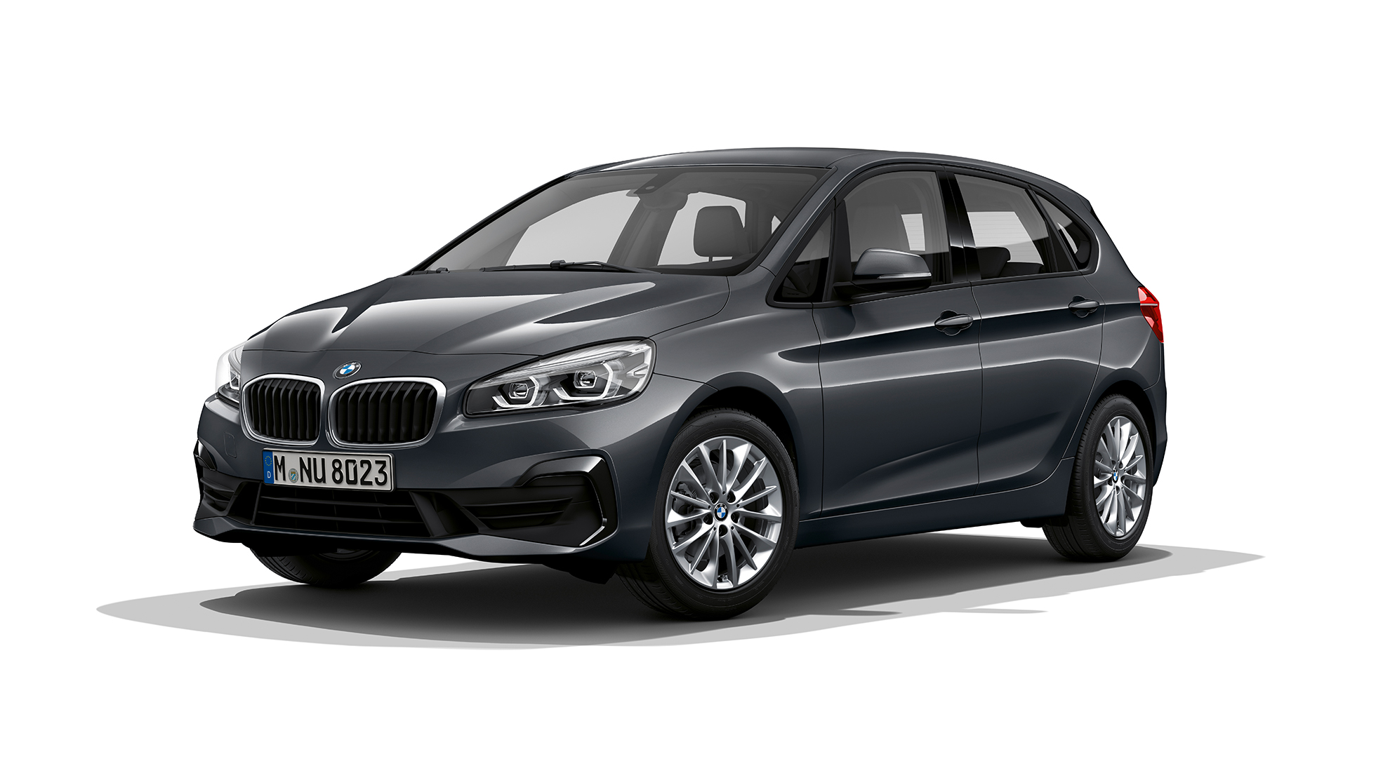 BMW 2-serie Active Tourer Modell Advantage sedd snett framifrån BMW 2-serie Active Tourer Modell Advantage 218i F45 2018 Mineralgrå metallic sedd snett framifrån