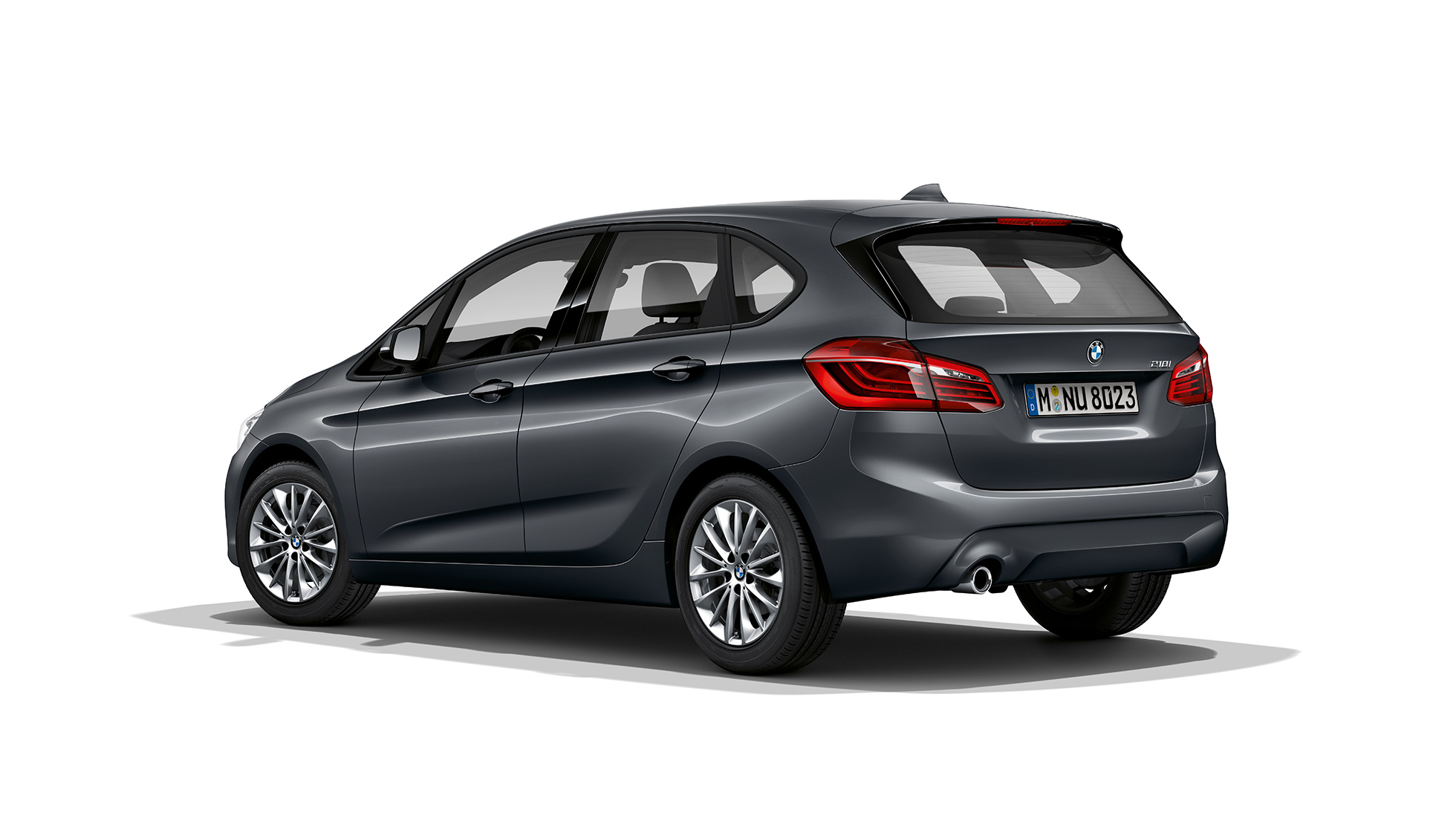 BMW 2-serie Active Tourer Modell Advantage sedd snett bakifrån BMW 2-serie Active Tourer 218i F45 2018 Mineralgrå metallic sedd snett bakifrån