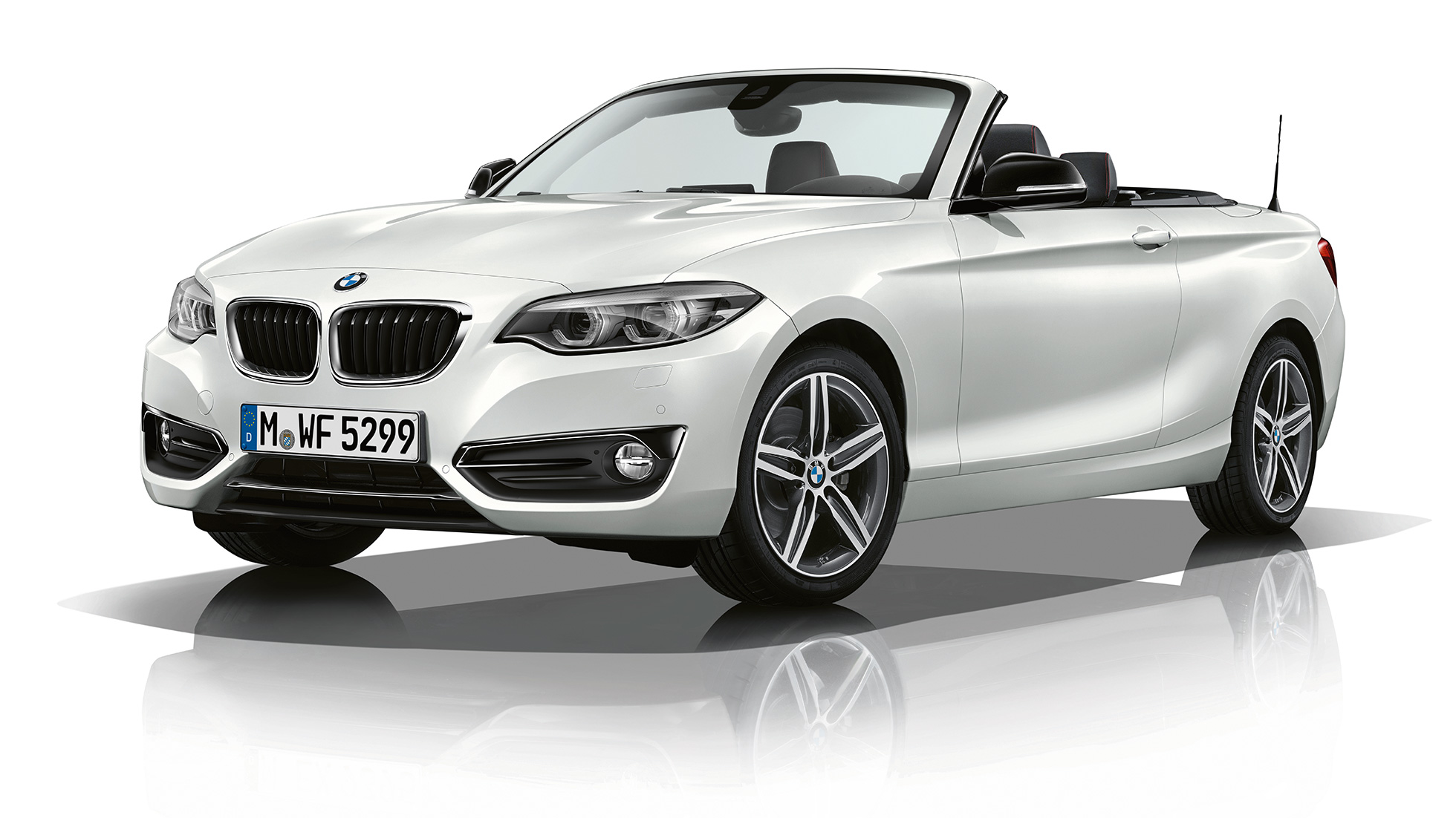 BMW 2-serie Cabriolet, Modell Sport Line, trefjärdedelsvy framifrån BMW 2-serie Cabriolet, Modell Sport Line, trefjärdedelsvy framifrån