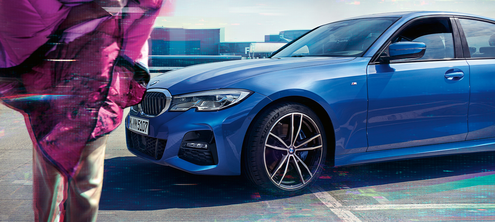 Förarassistans Connectivity BMW 3-serie Sedan BMW 3-serie Sedan BMW 330i Förarassistans Connectivity