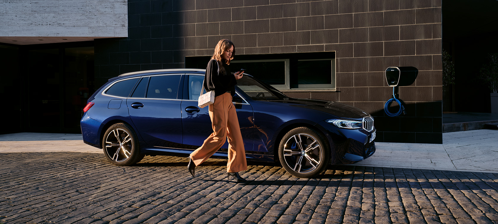 BMW 3-serie Touring LCI G21 plug-in hybrid video BMW 3-serie Touring LCI G21 plug-in hybrid video
