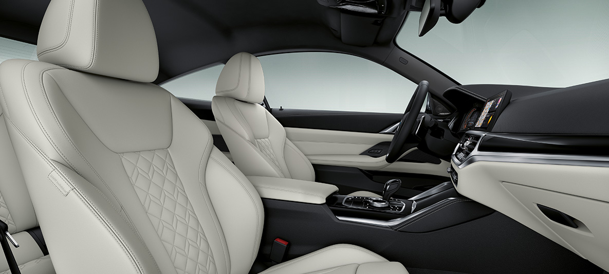Läderutrustning Elfenbensvit BMW 4-serie Coupé Individual G22 2020 Kupé BMW Individual utökad läderutrustning 'Merino' Elfenbensvit BMW 4-serie Coupé Individual G22 2020 Kupé