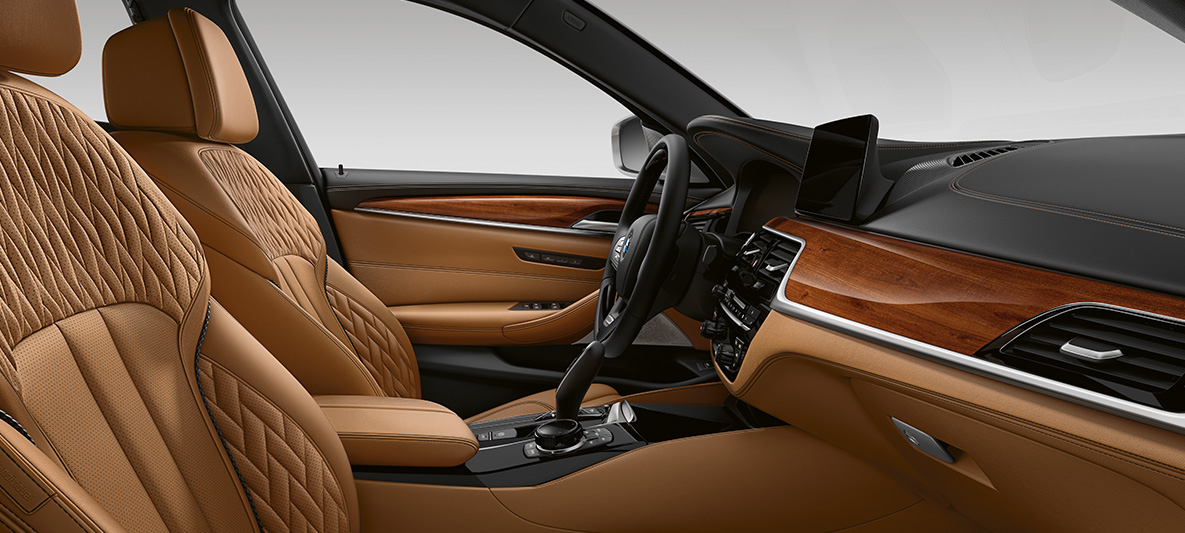 Helläder BMW 5-serie Sedan G30 Individual Interiör Helläder BMW 5-serie Sedan Individual G30 Facelift 2020 Interiör förarmiljö
