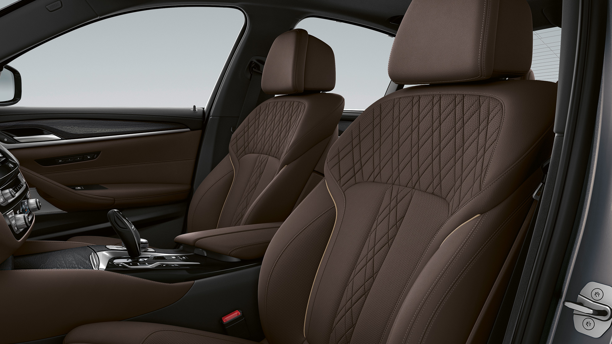 Klädsel BMW 5-serie Sedan G30 Luxury Line Klädsel exklusivläder ’Nappa’ Mocka exklusivsöm med tubsöm i kontrastfärg BMW 5-serie Sedan 520d xDrive G30 2020 Luxury Line Kupé