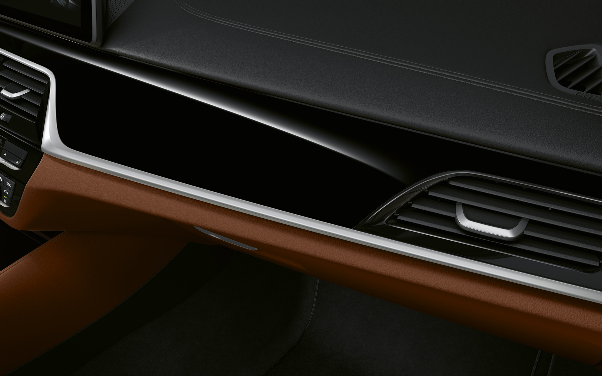 BMW 5-serie Sedan G30 förarplats i detalj BMW Individual interiörlister Pianolack Svart BMW 5-serie Sedan G30 modellomarbetning 2020 förarplats i detalj BMW Individual interiörlister Pianolack Svart
