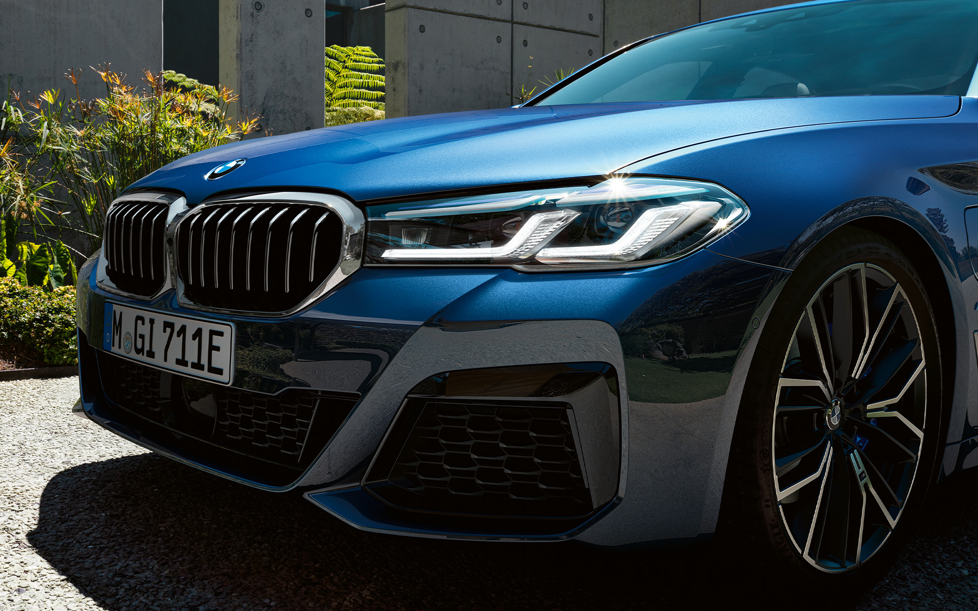 BMW Laserlight BMW 5-serie Sedan G30 BMW Laserlight BMW 5-serie Sedan G30 Facelift 2020 Phytonicblå närbild front