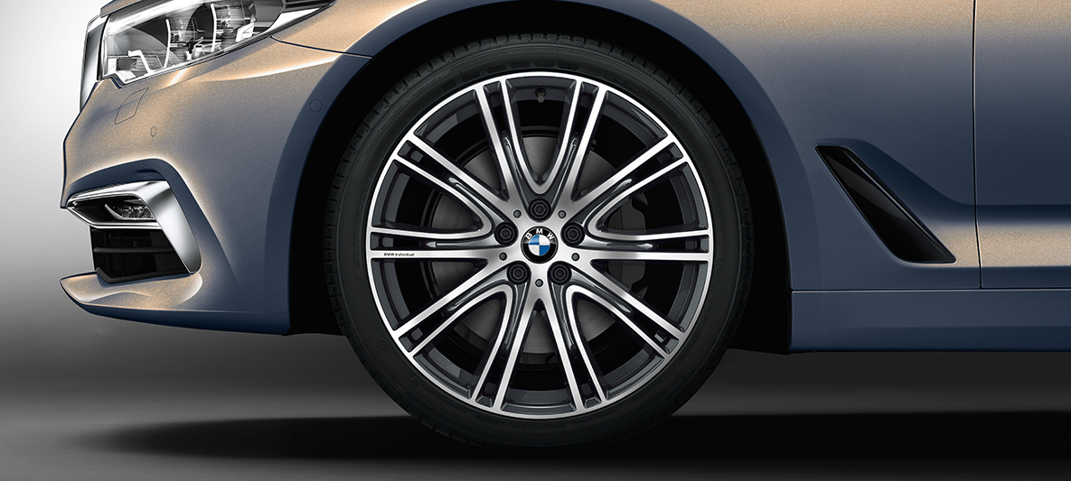 BMW Individual Fälgar BMW 5-serie Touring BMW Individual BMW 5-serie Touring G31 Champagner Quarz metallic Fälgar