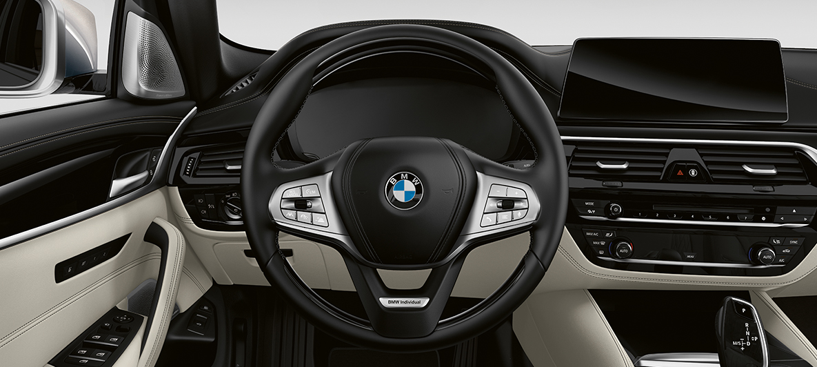 BMW Individual Ratt BMW 5-serie Touring BMW Individual Ratt BMW 5-serie Touring G31 bild framifrån Ratt