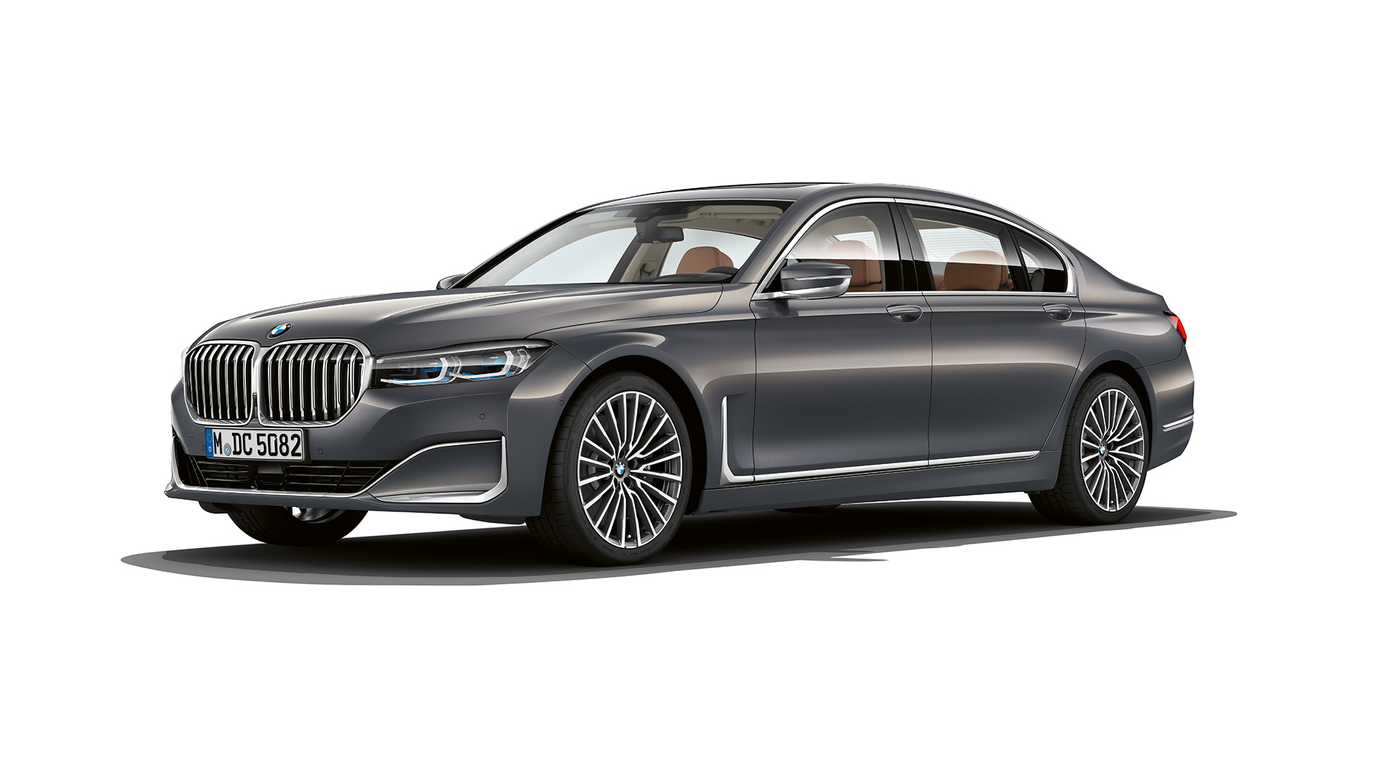 BMW 7-serie sedan med exteriördesignen Pure Excellence, trefjärdedels vy framifrån Grå BMW 7-serie sedan med exteriördesignen Pure Excellence i trefjärdedels vy framifrån