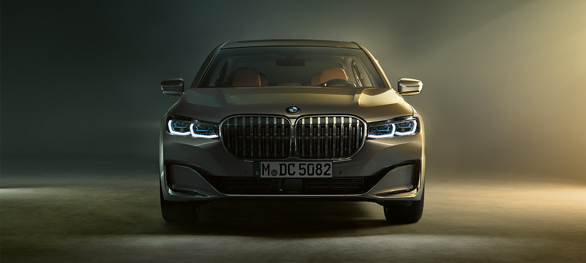 BMW 7 Series Sedan in front view BMW 7 Series Sedan: front view in dimmed light